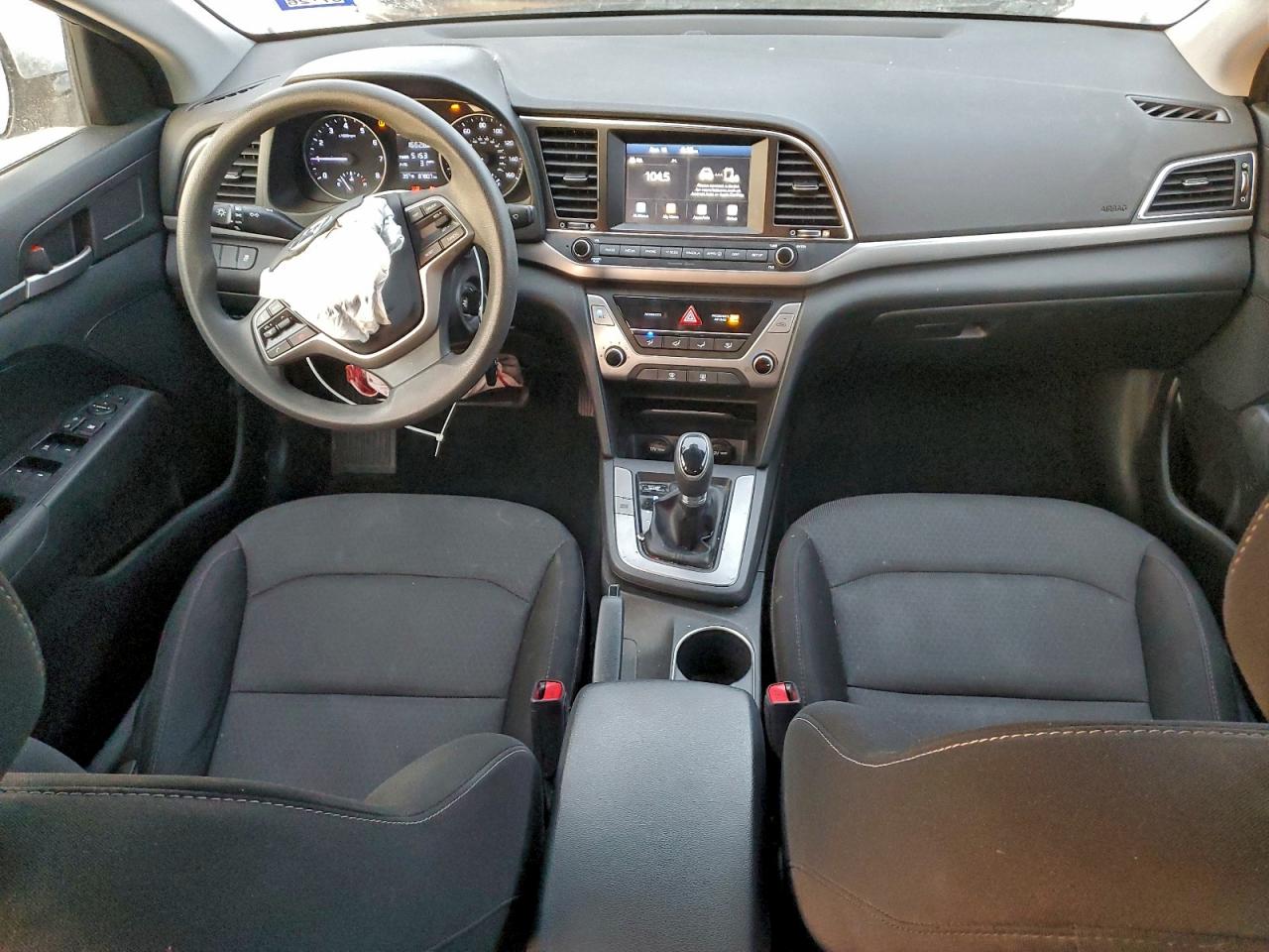 2018 HYUNDAI ELANTRA SE photo 8