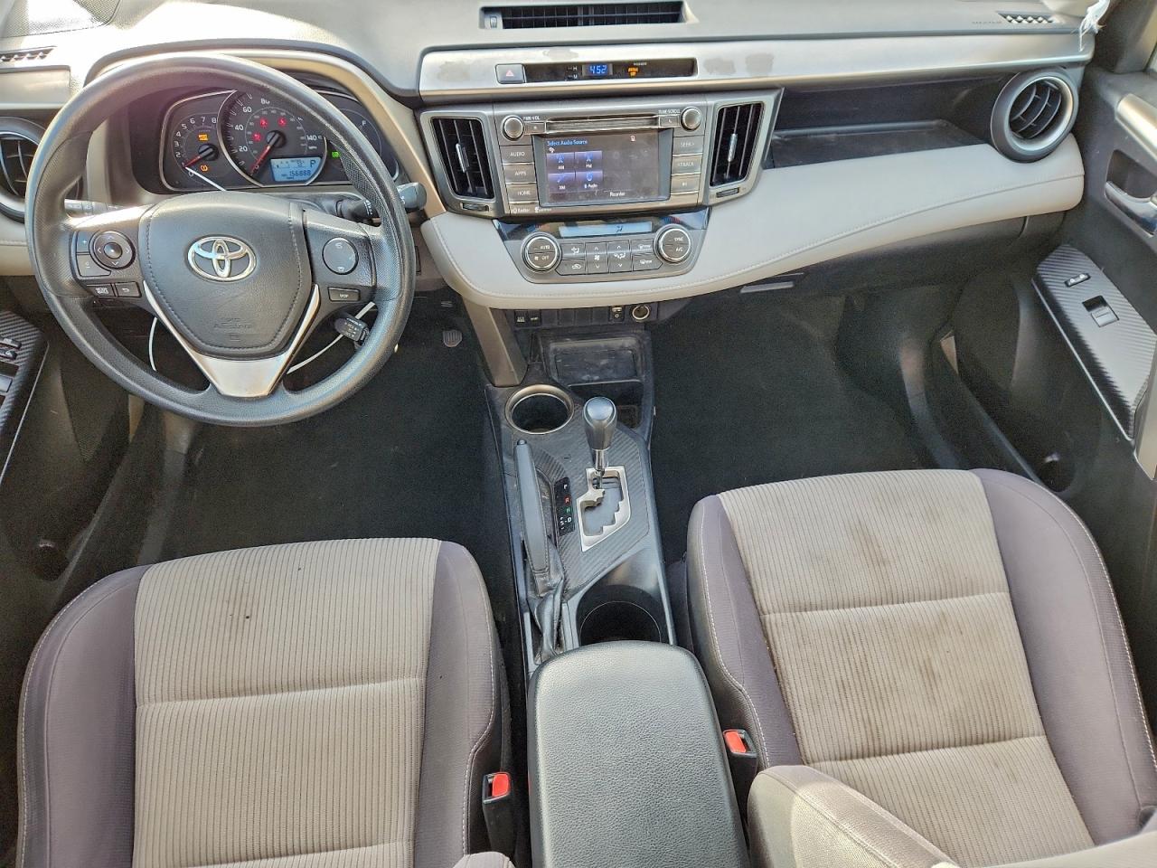 2015 TOYOTA RAV4 XLE photo 8