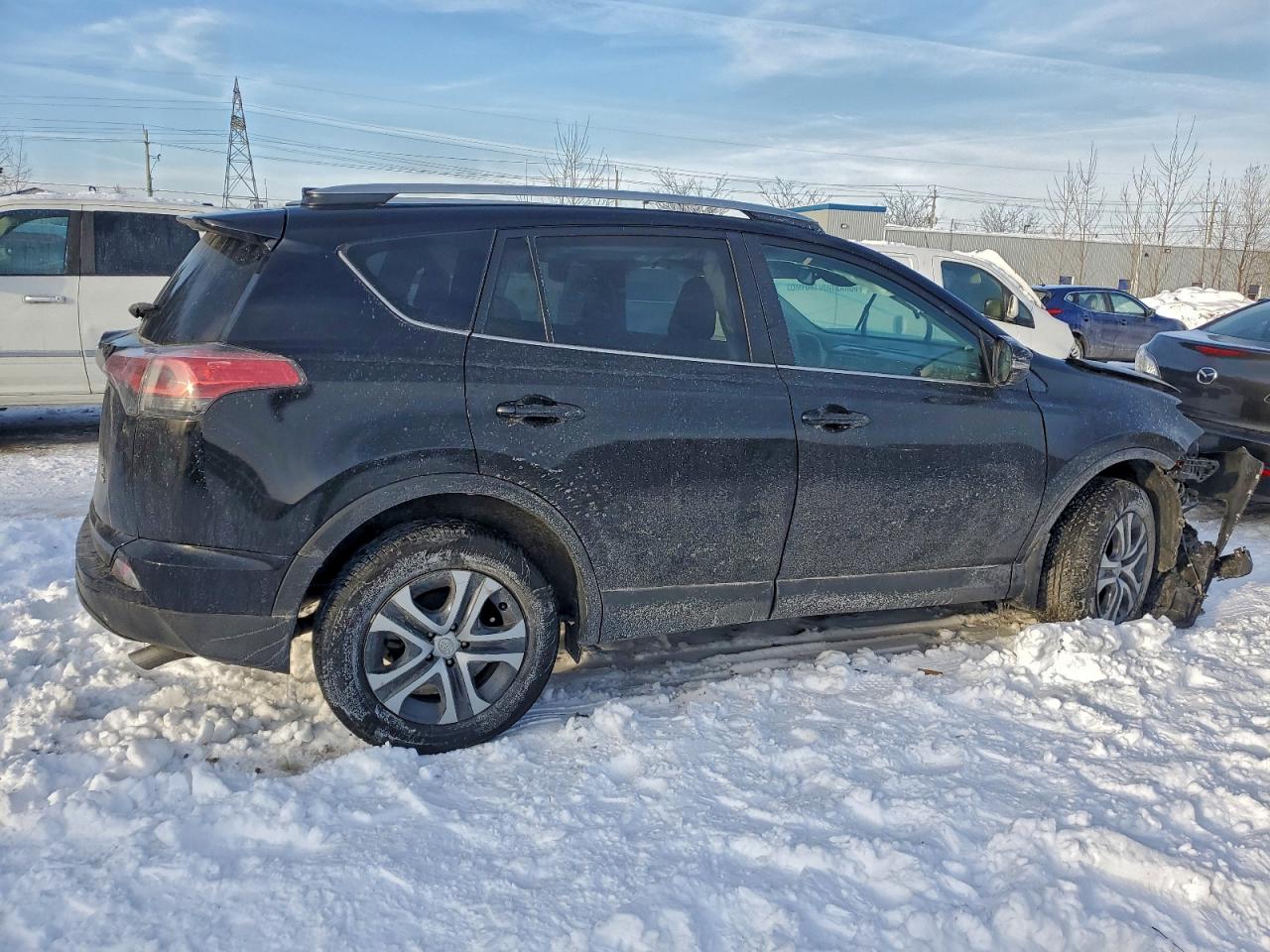 2017 TOYOTA RAV4 LE photo 3