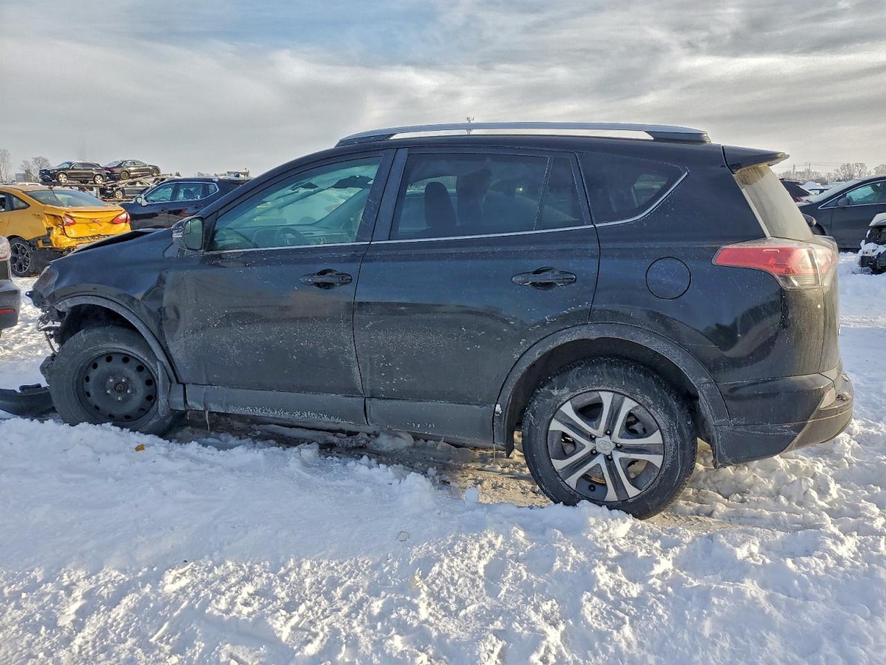 2017 TOYOTA RAV4 LE photo 2