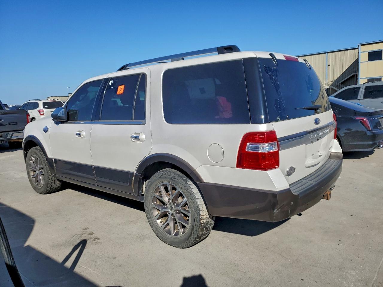 2017 FORD EXPEDITION XLT photo 5