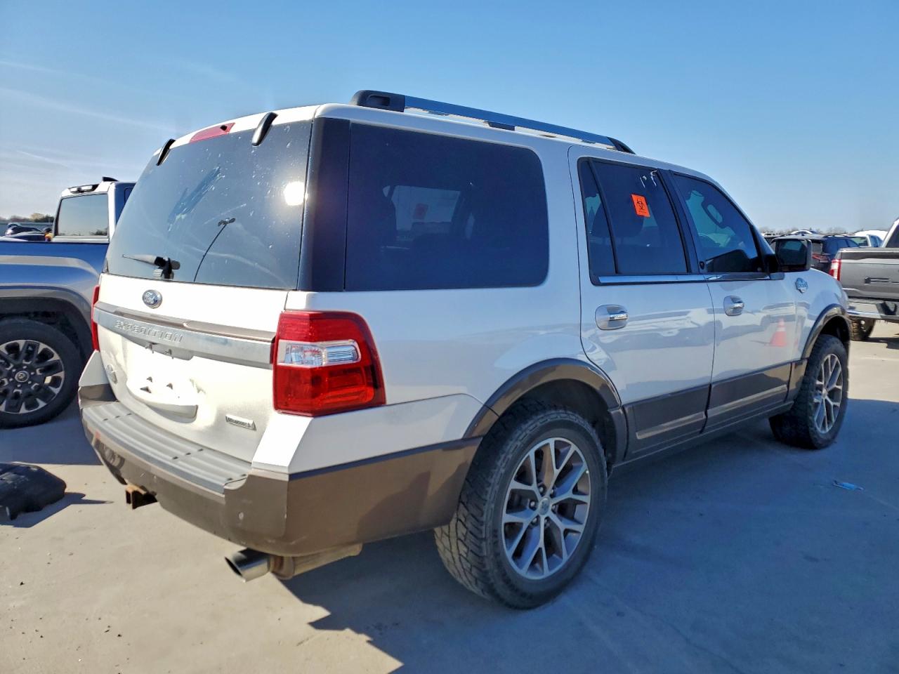 2017 FORD EXPEDITION XLT photo 9