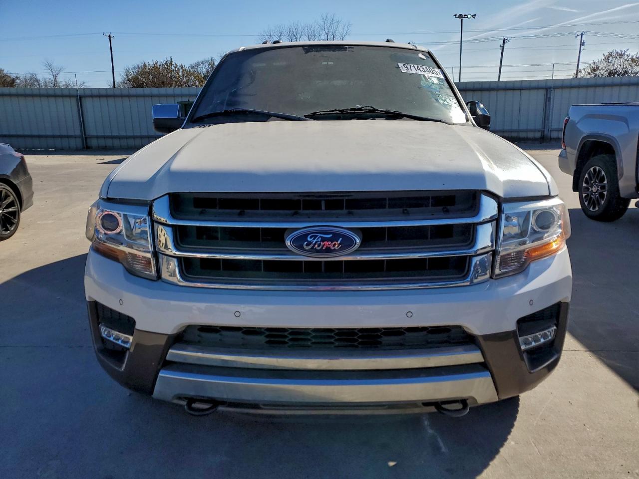 2017 FORD EXPEDITION XLT photo 17