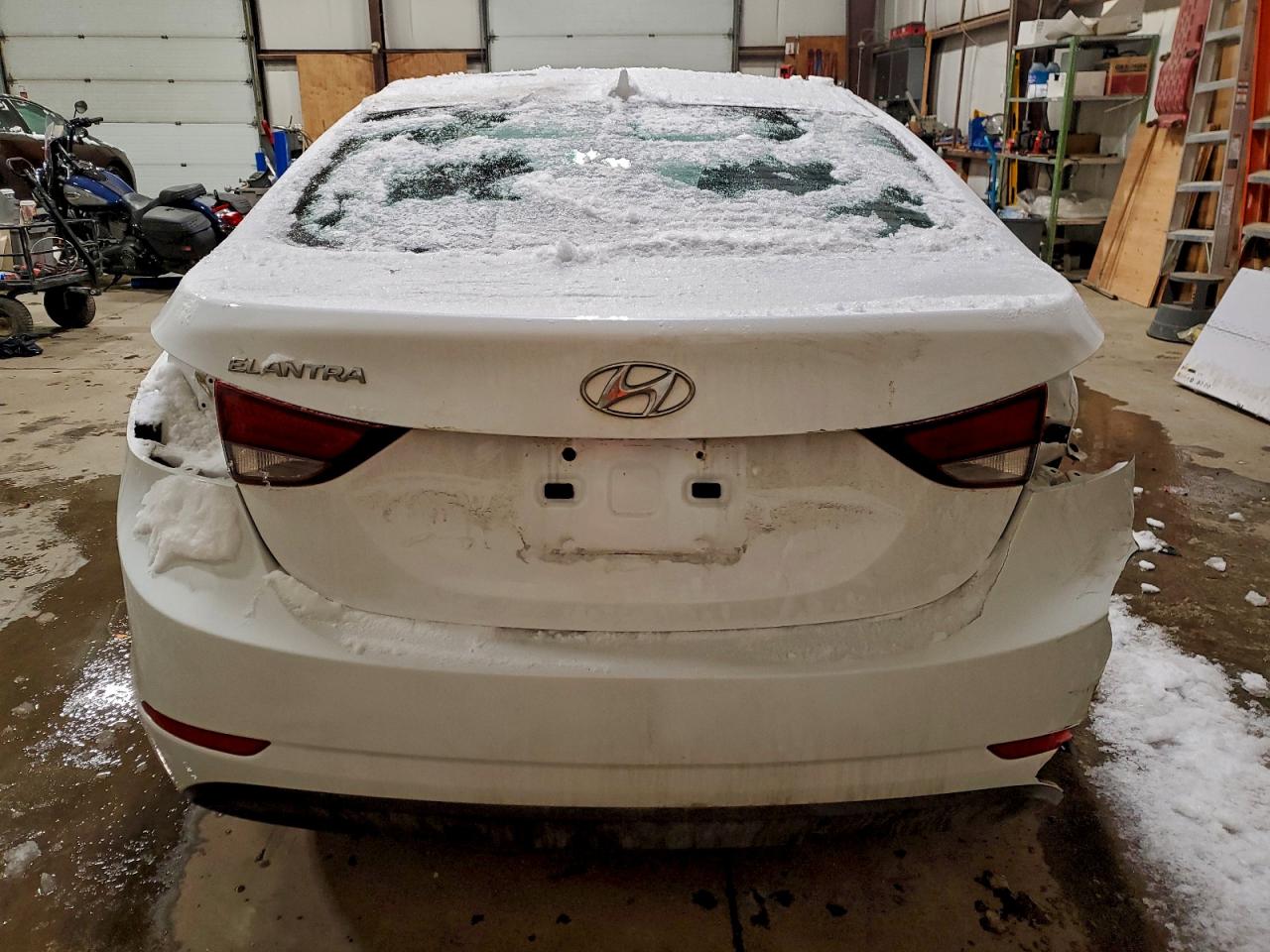 2016 HYUNDAI ELANTRA SE photo 6
