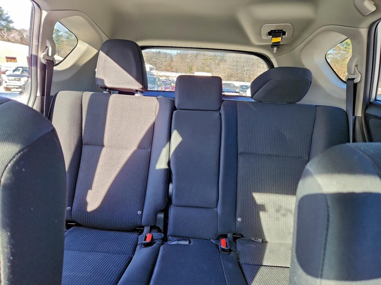 2017 TOYOTA RAV4 LE photo 28