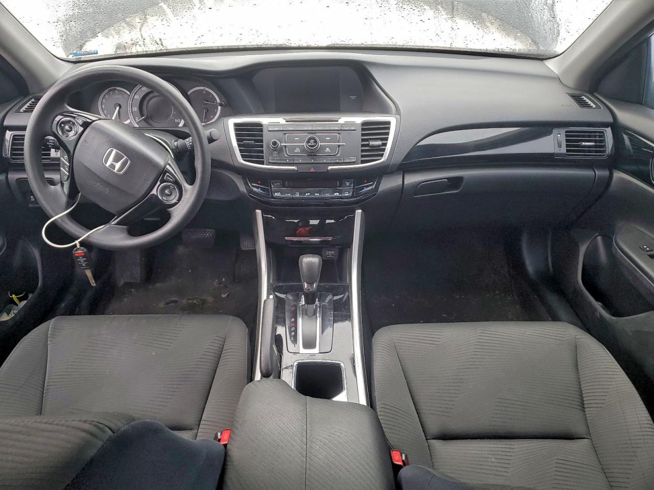 2017 HONDA ACCORD LX photo 15