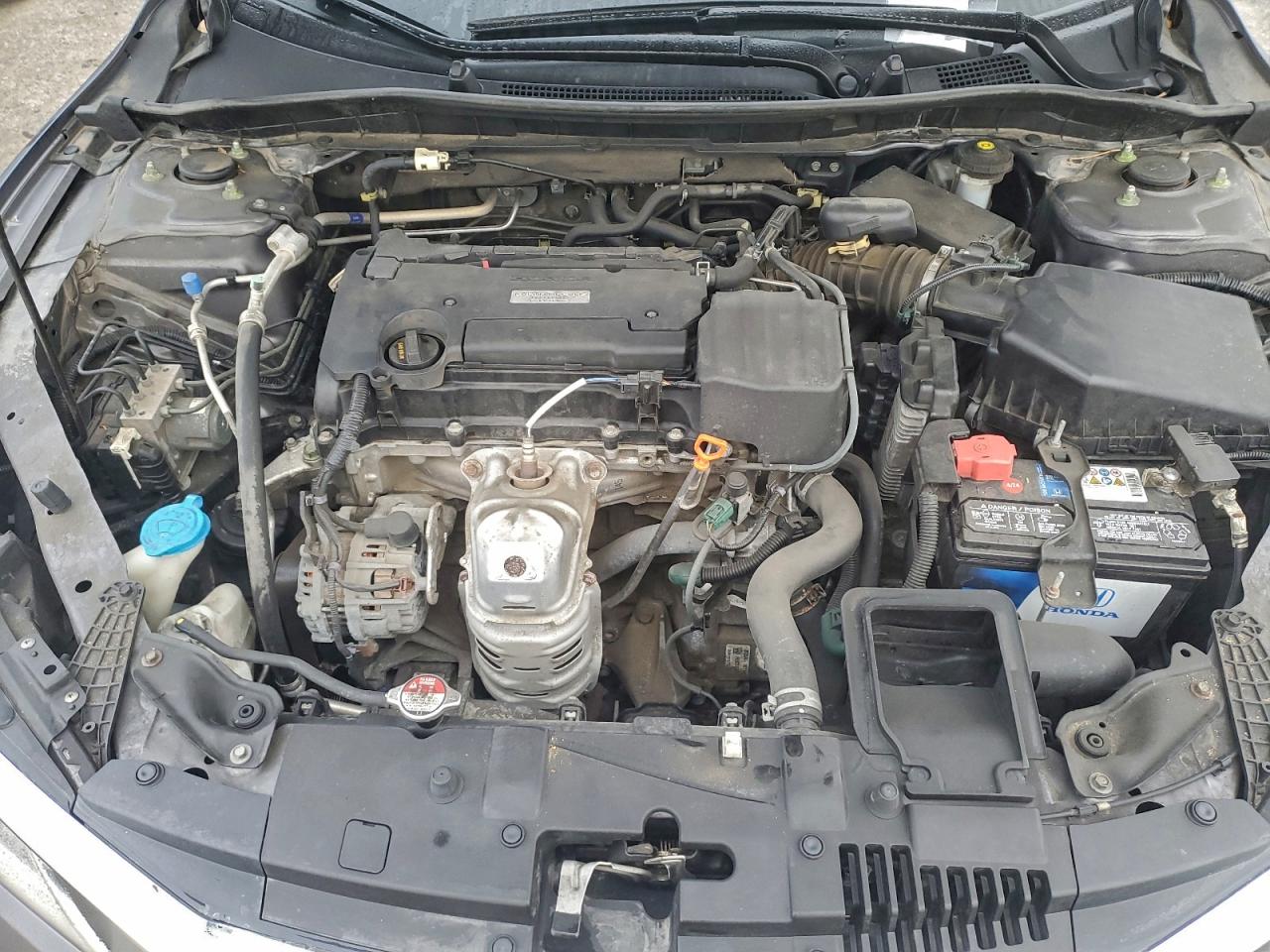 2017 HONDA ACCORD LX photo 21