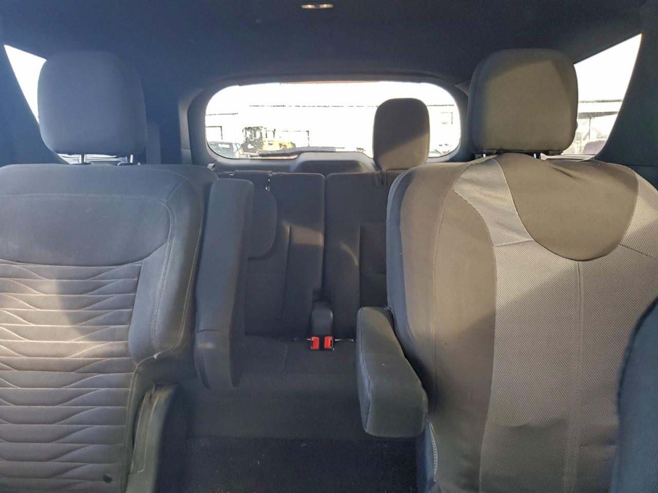2020 FORD EXPLORER XLT photo 19
