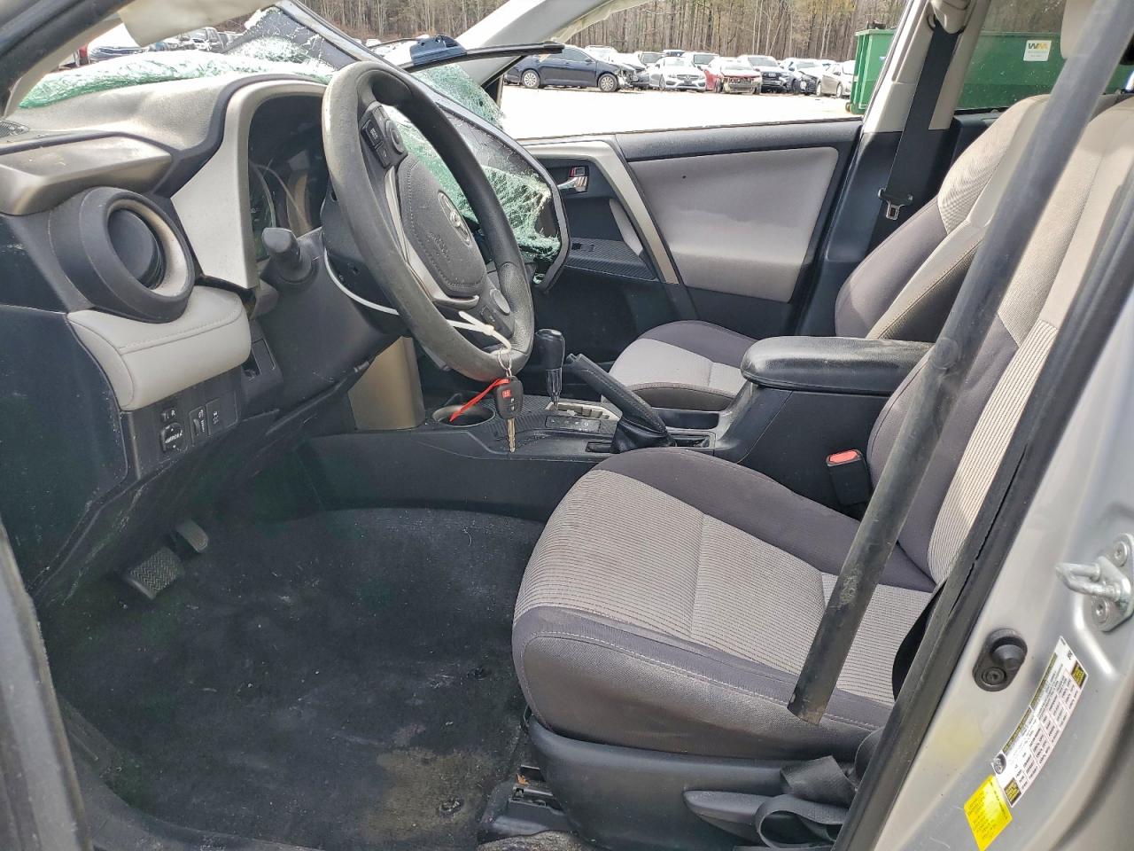 2014 TOYOTA RAV4 XLE photo 13