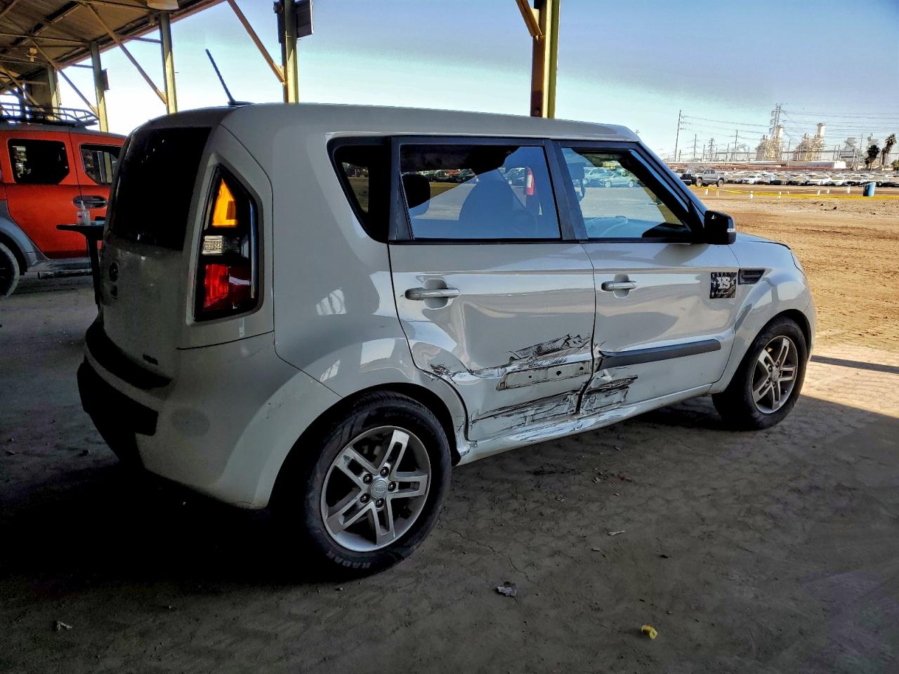 2011 KIA SOUL + photo 7