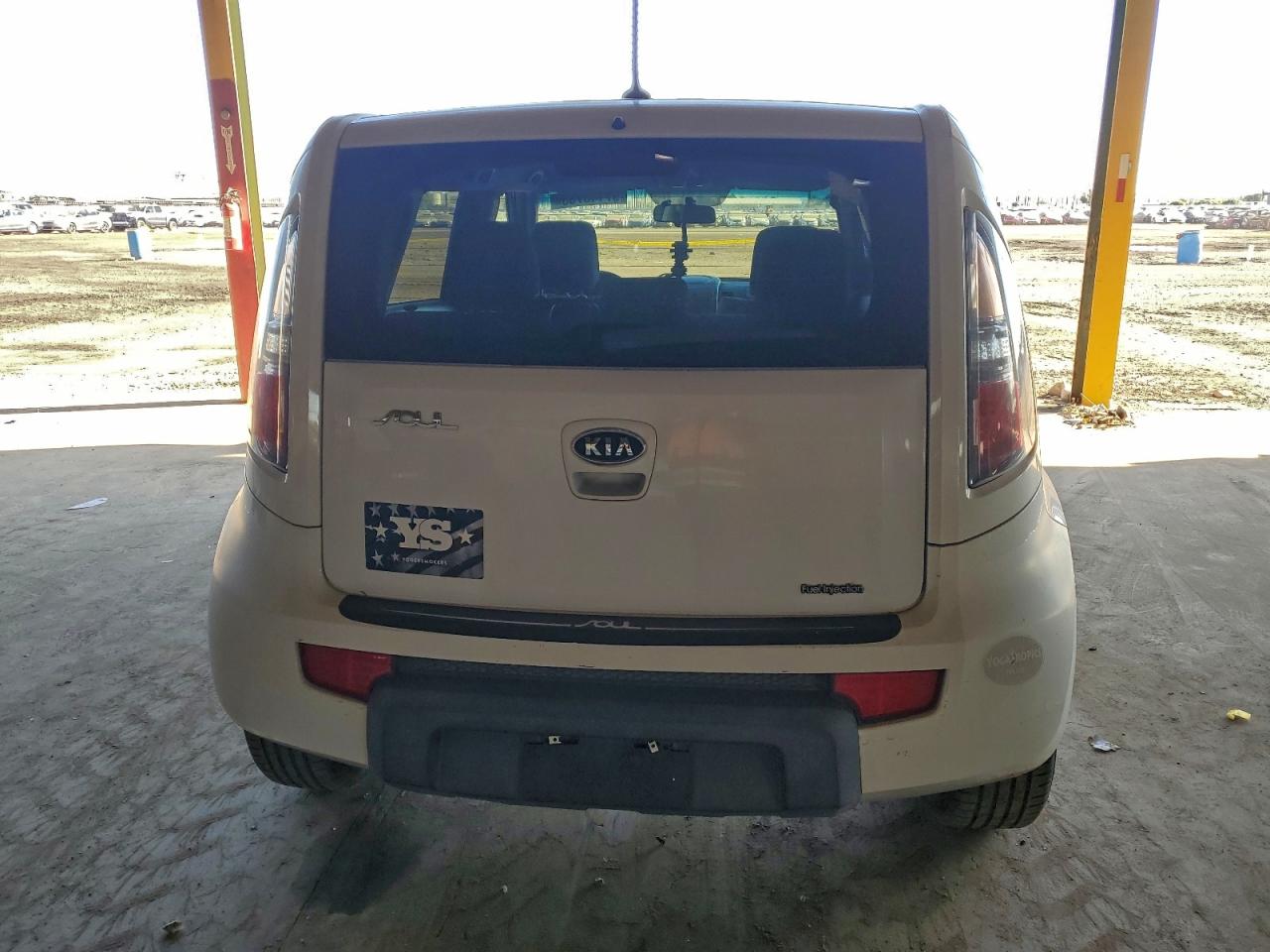 2011 KIA SOUL + photo 16