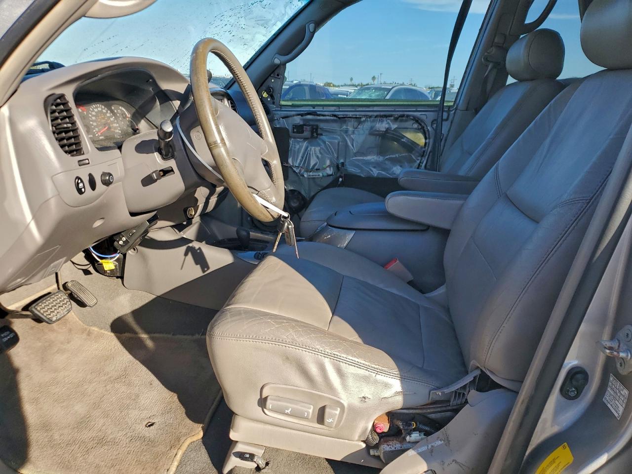 2002 TOYOTA SEQUOIA LIMITED photo 13
