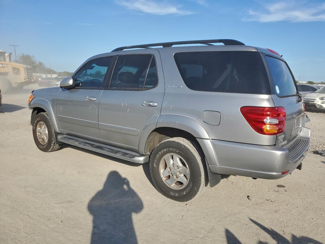 2002 TOYOTA SEQUOIA LIMITED photo 3