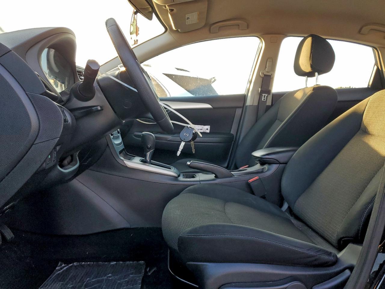 2019 NISSAN SENTRA S photo 7