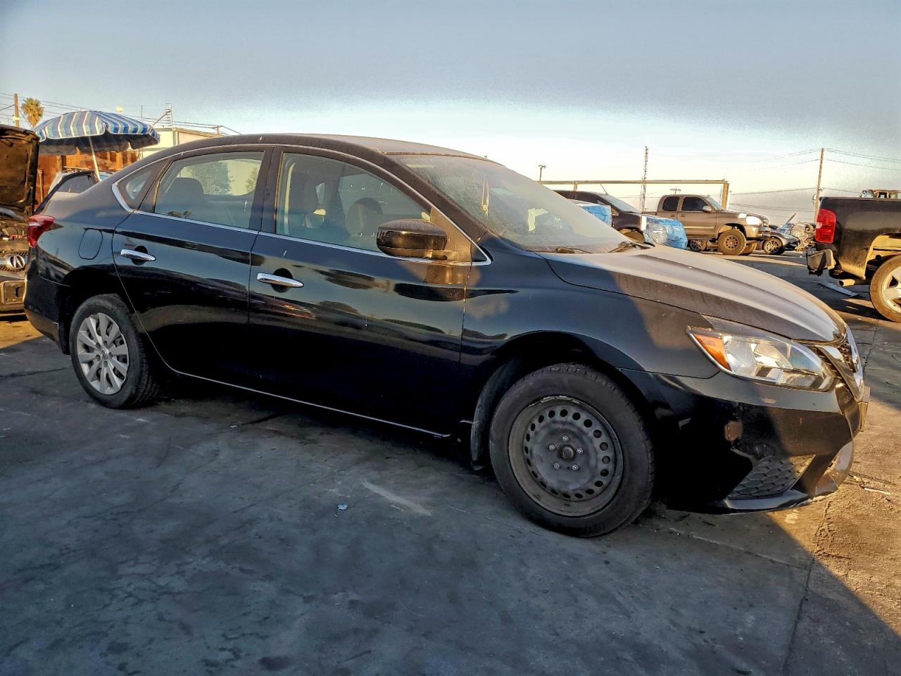 2019 NISSAN SENTRA S photo 4