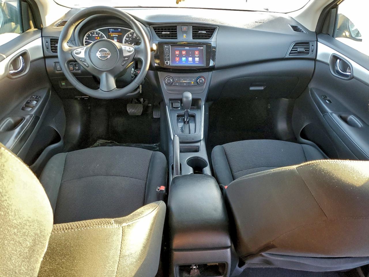 2019 NISSAN SENTRA S photo 8