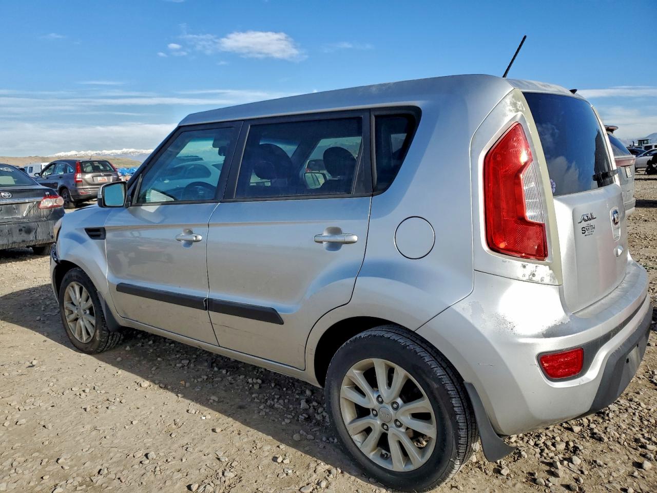 2013 KIA SOUL + photo 2