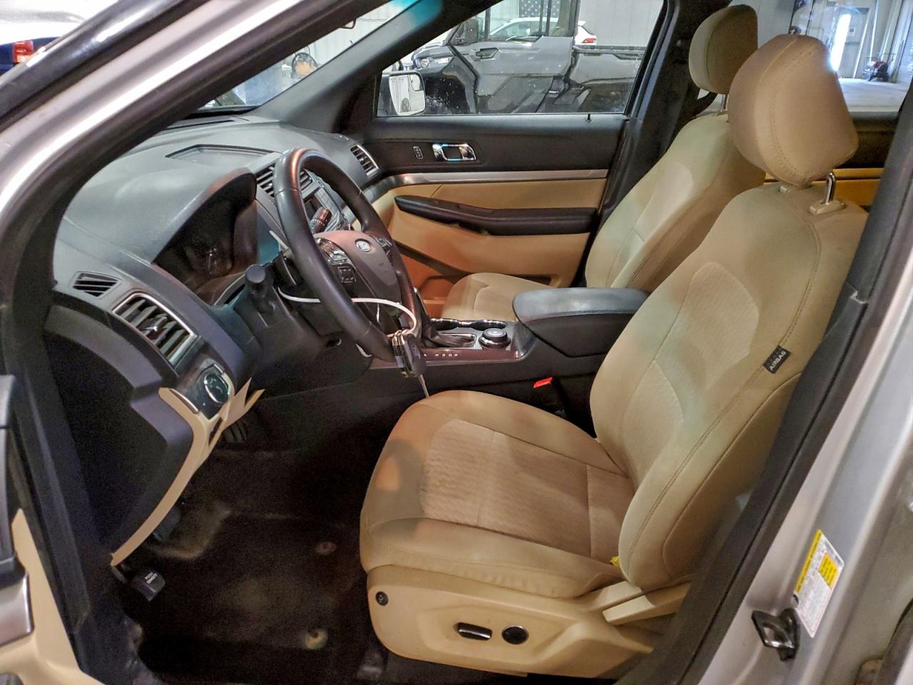 2016 FORD EXPLORER photo 13