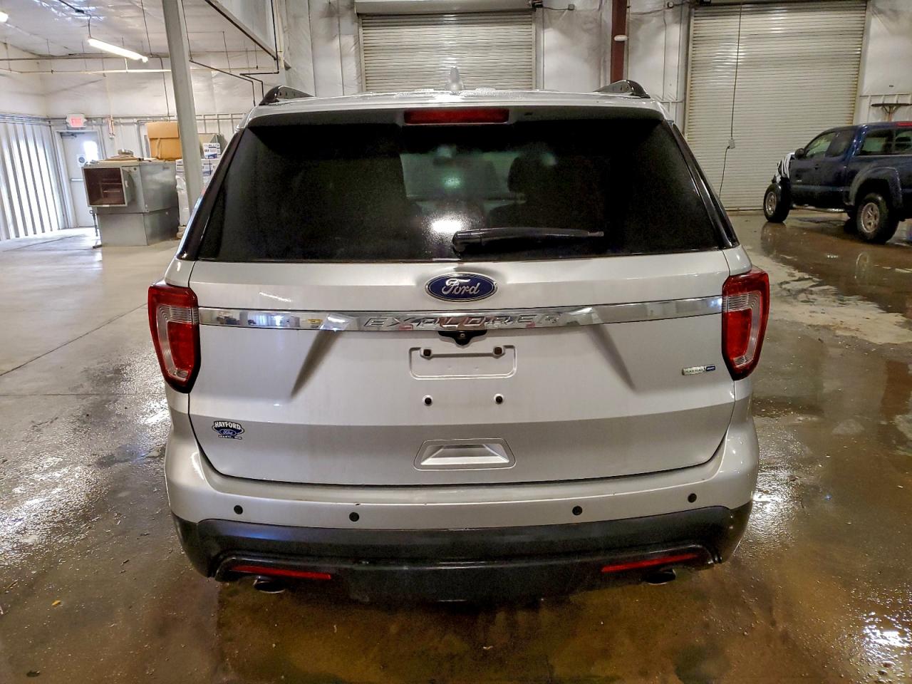 2016 FORD EXPLORER photo 11