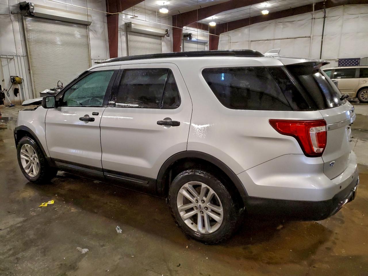 2016 FORD EXPLORER photo 3