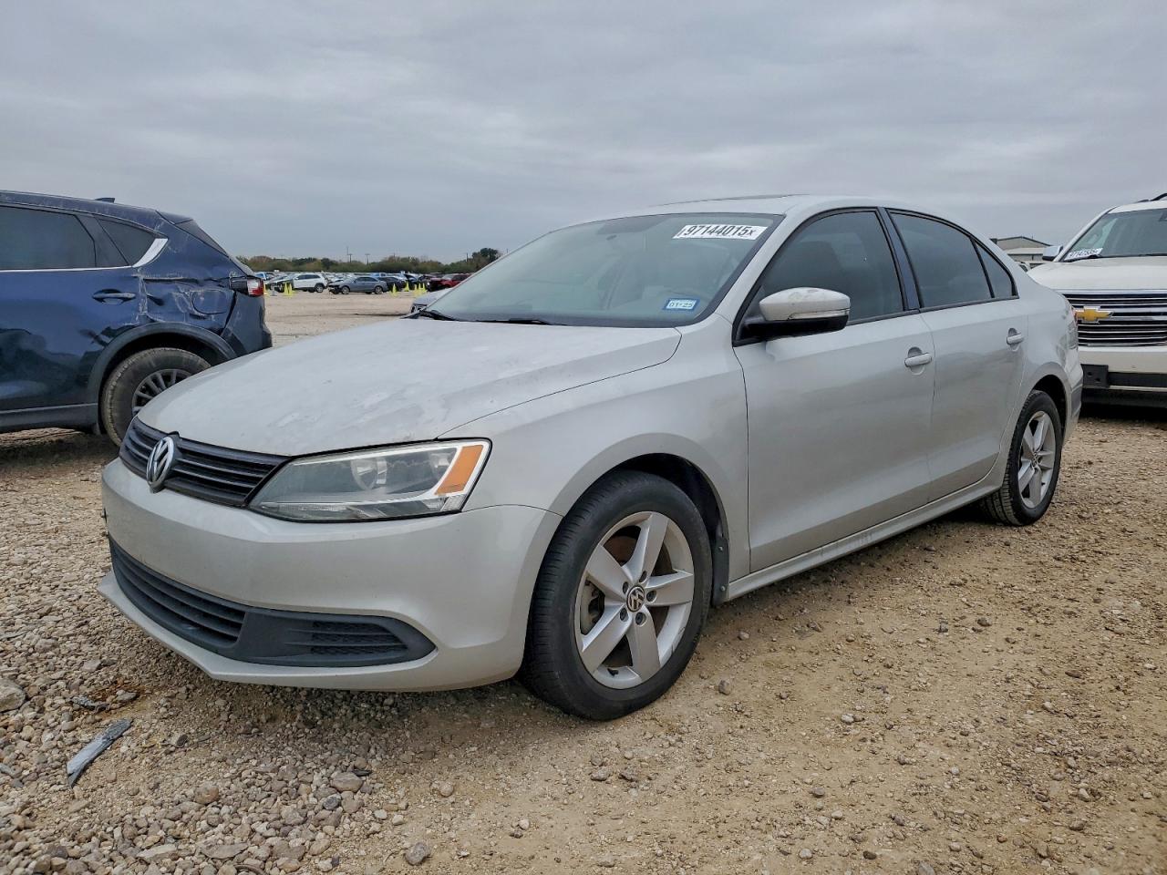 2012 VOLKSWAGEN JETTA