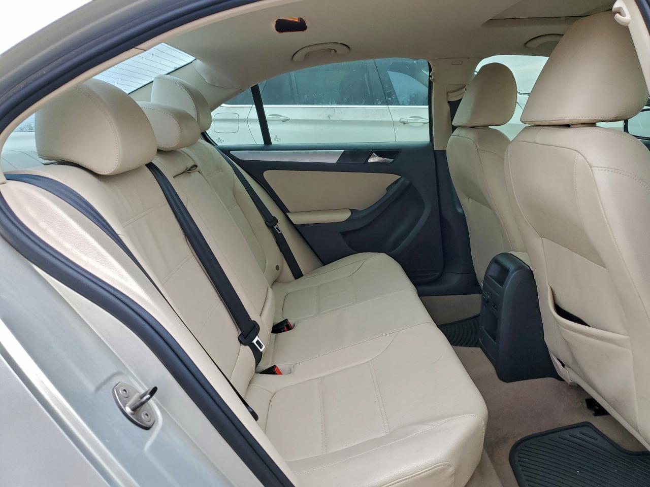 2012 VOLKSWAGEN JETTA TDI photo 10