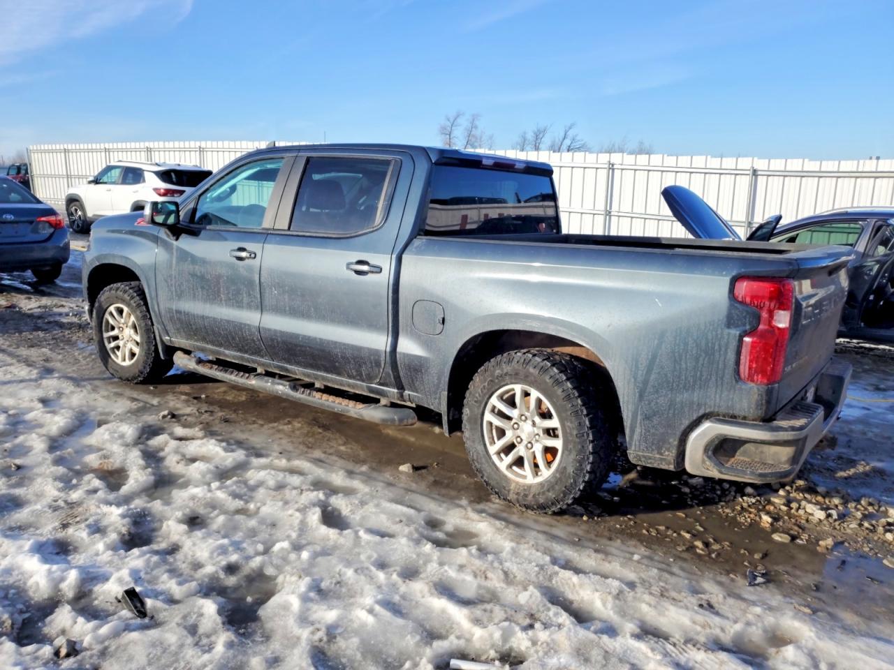2020 CHEVROLET SILVERADO K1500 LT photo 4