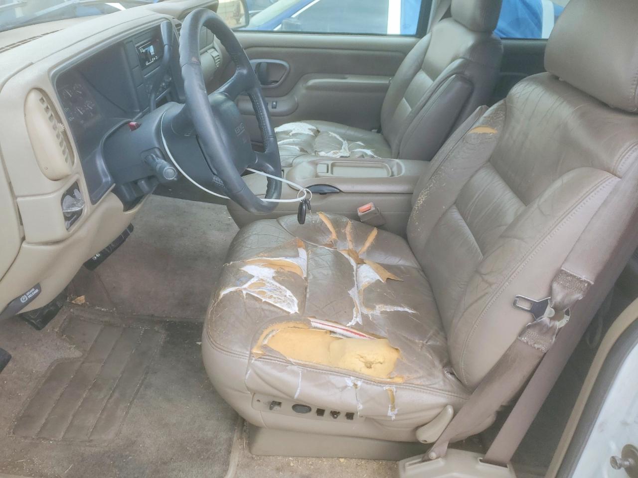 1998 GMC SUBURBAN K1500 photo 7