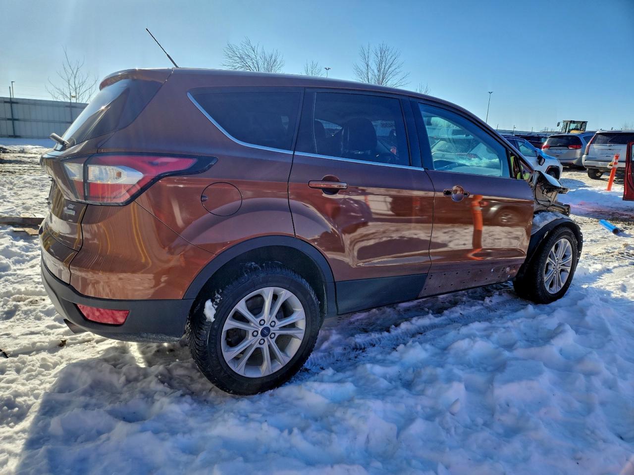 2017 FORD ESCAPE SE photo 5