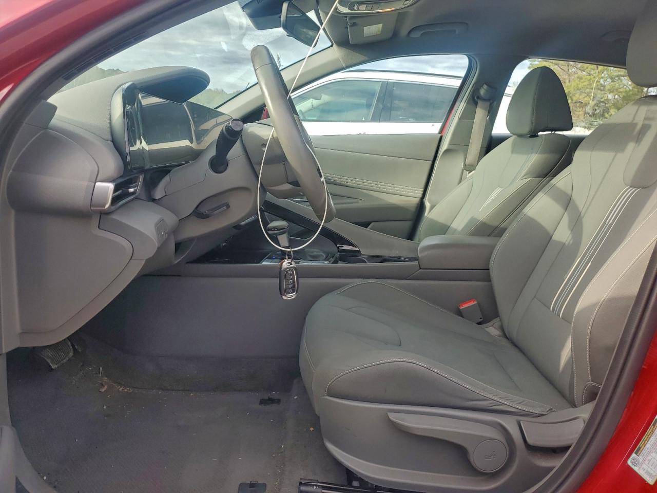 2023 HYUNDAI ELANTRA SEL photo 7