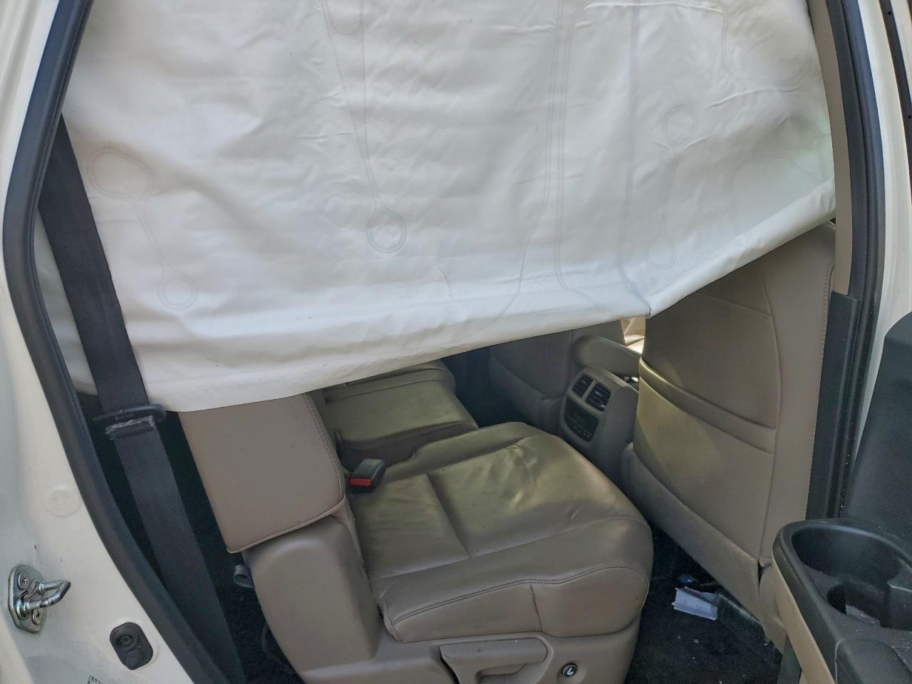2016 HONDA PILOT EXL photo 11