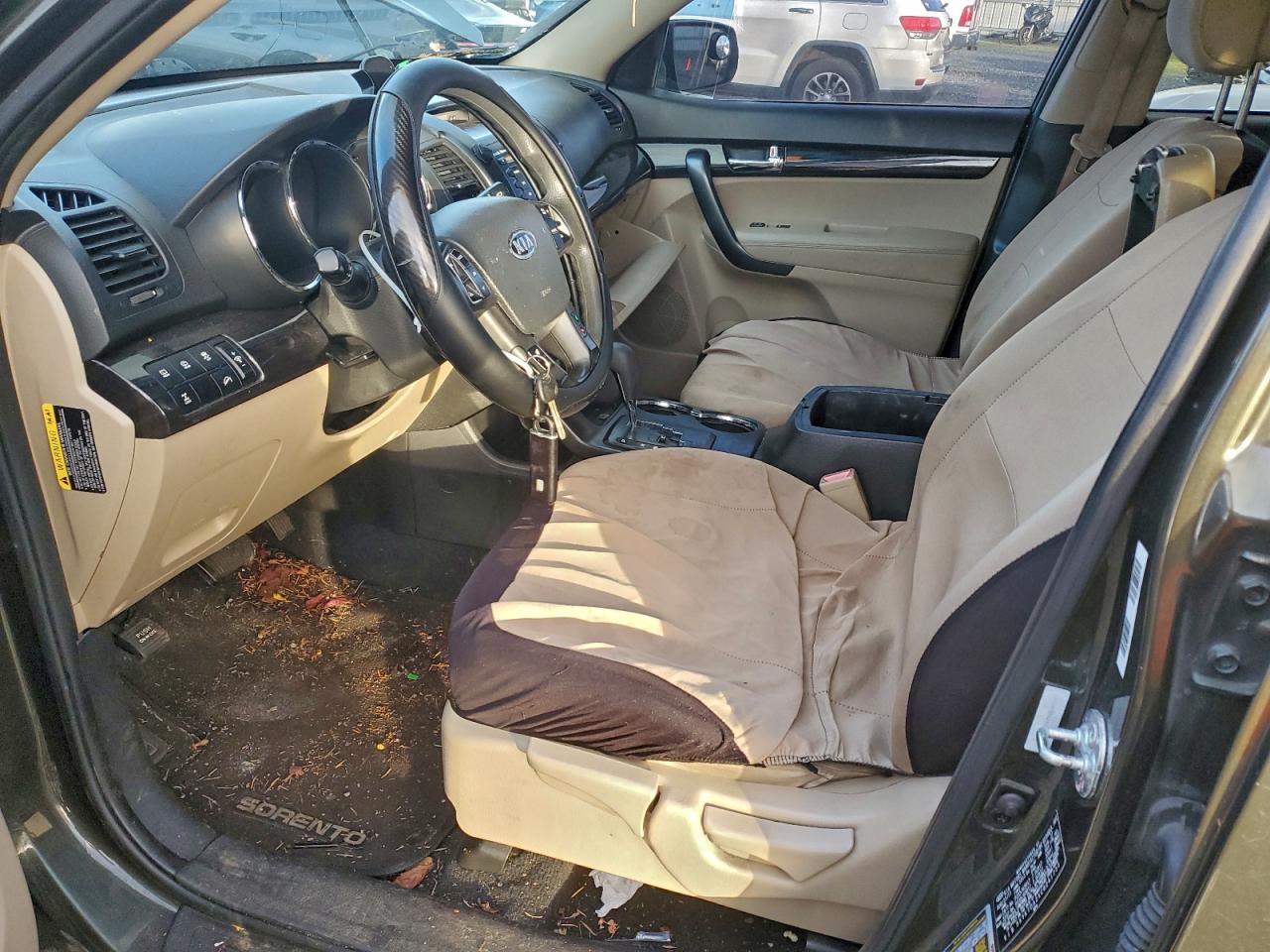 2012 KIA SORENTO BASE photo 19