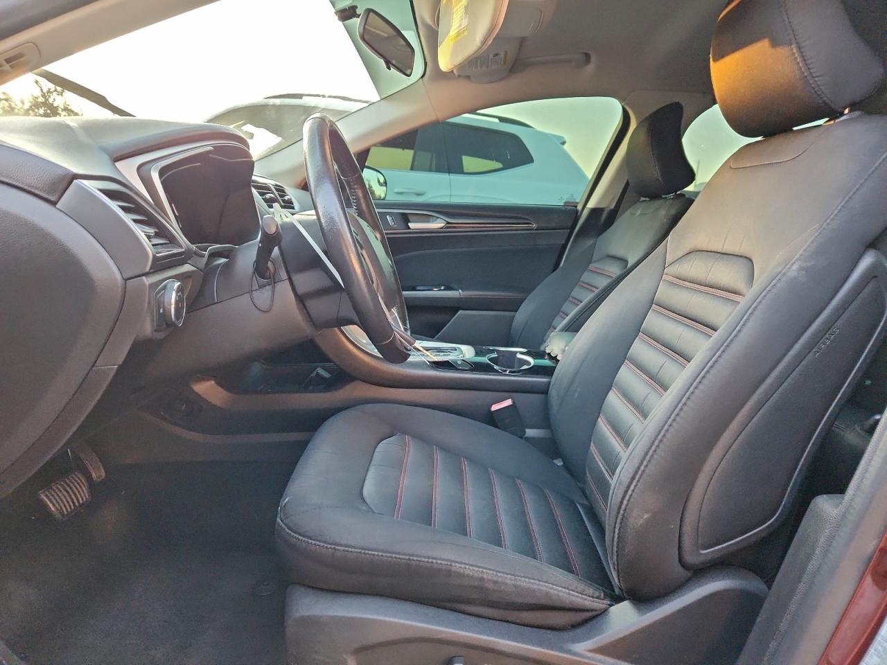 2016 FORD FUSION SE photo 13