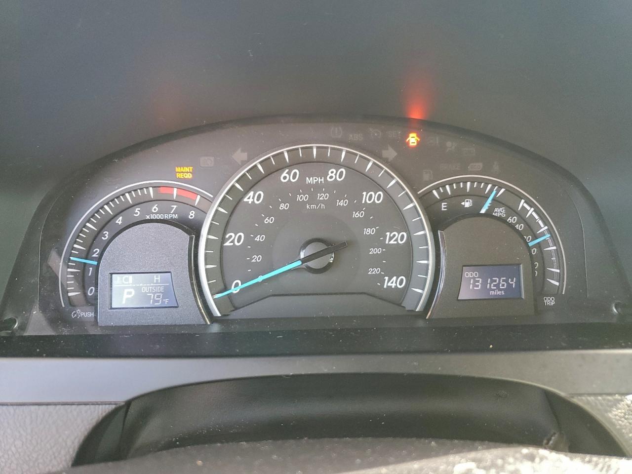 2015 TOYOTA CAMRY LE photo 9