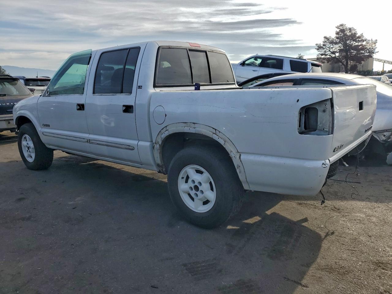 2002 CHEVROLET S TRUCK S10 photo 2