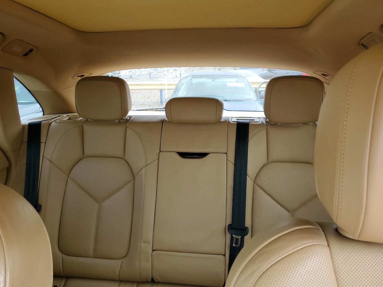 2015 PORSCHE MACAN S photo 19