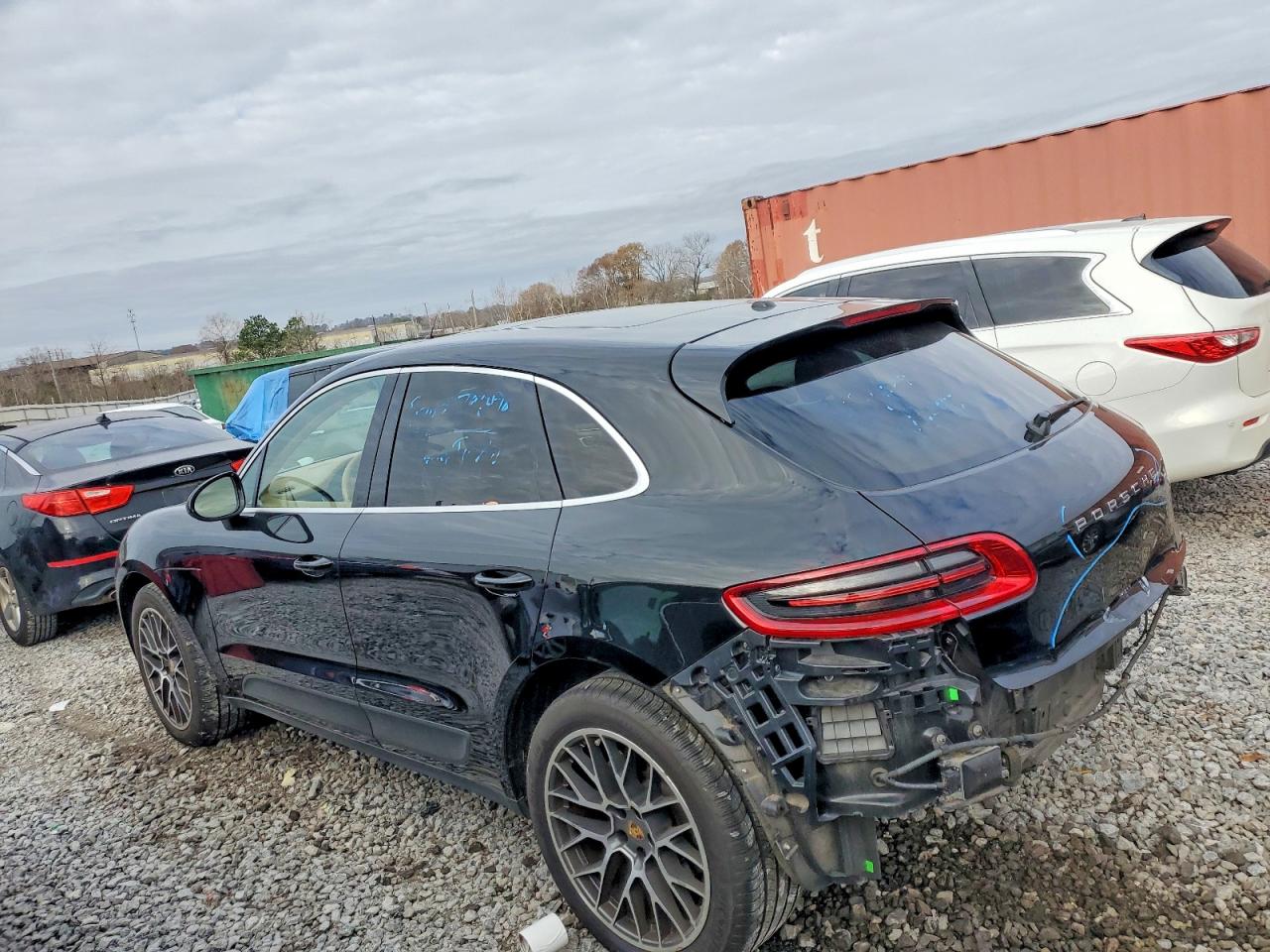 2015 PORSCHE MACAN S photo 3