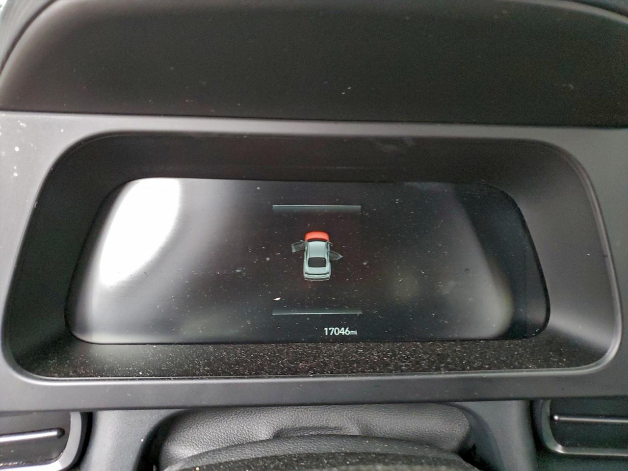 2025 HYUNDAI ELANTRA SEL SPORT photo 9