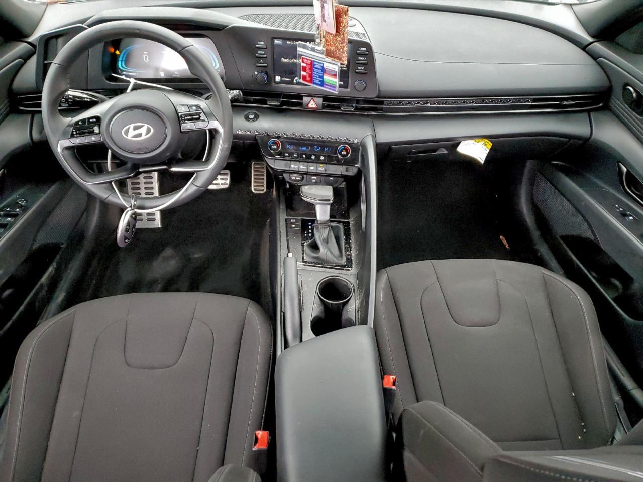 2025 HYUNDAI ELANTRA SEL SPORT photo 8