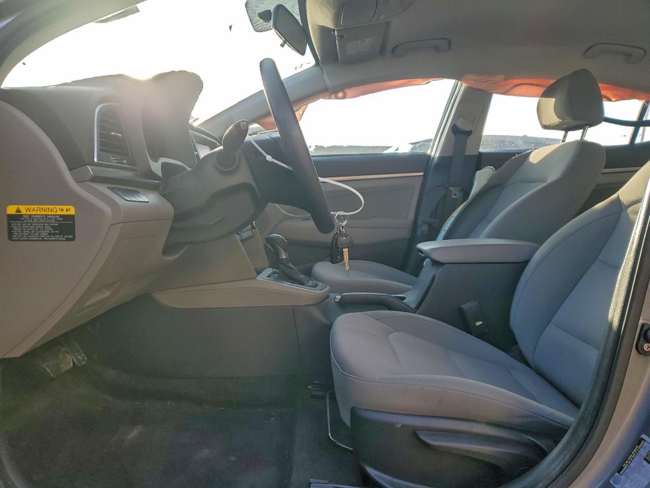 2017 HYUNDAI ELANTRA SE photo 7
