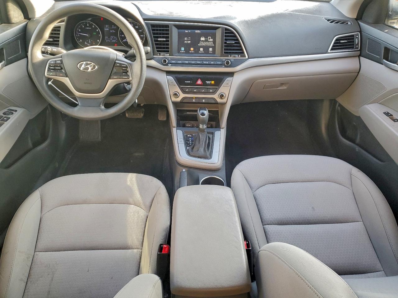 2017 HYUNDAI ELANTRA SE photo 8