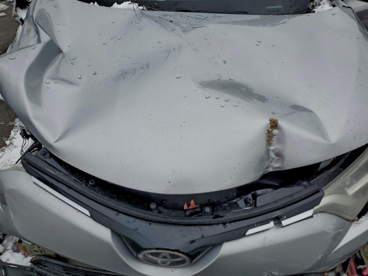 2017 TOYOTA RAV4 XLE photo 12