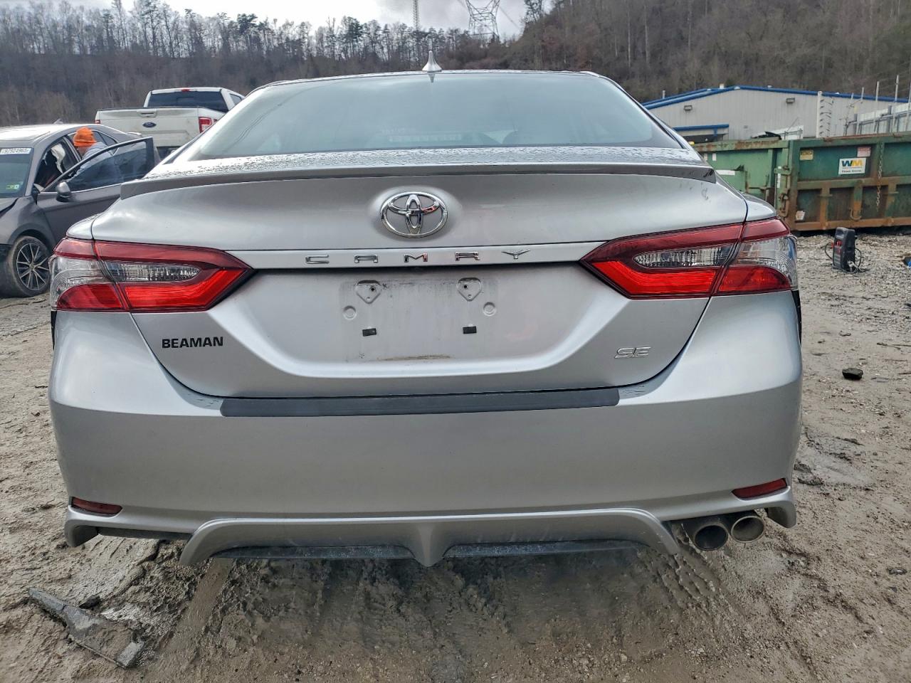 2022 TOYOTA CAMRY SE photo 16