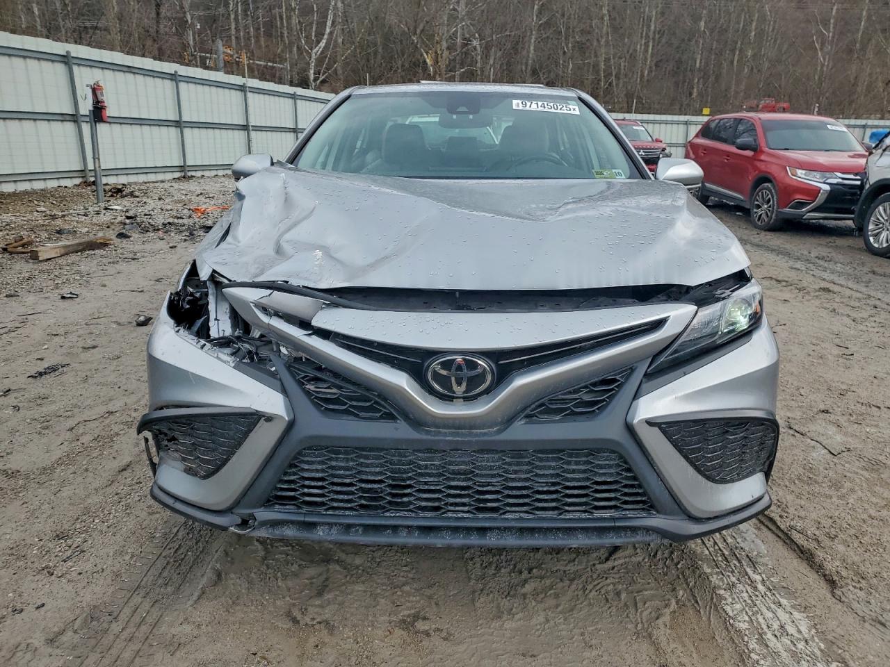 2022 TOYOTA CAMRY SE photo 13