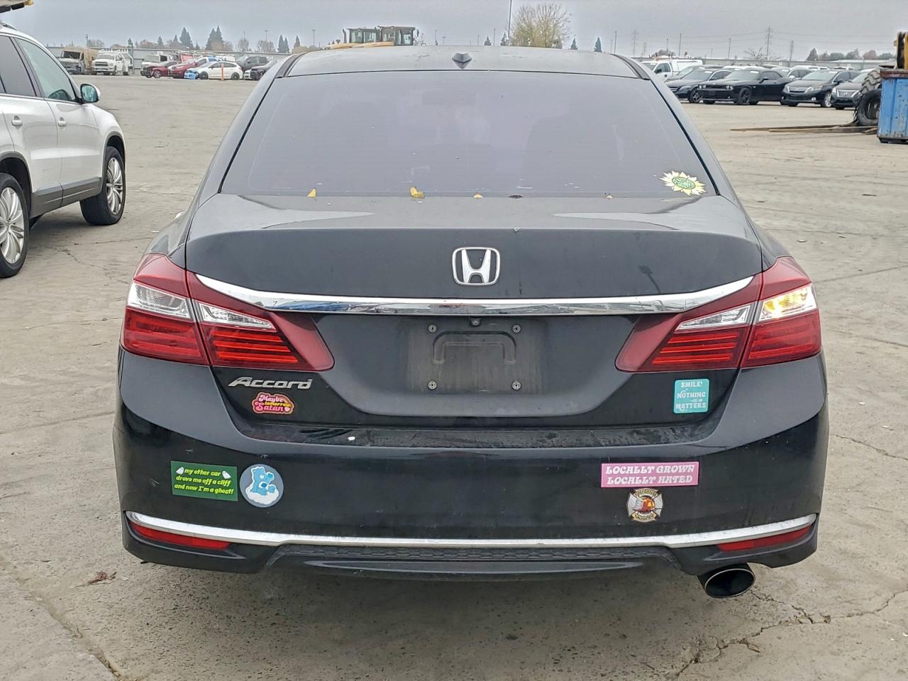 2016 HONDA ACCORD EX photo 16