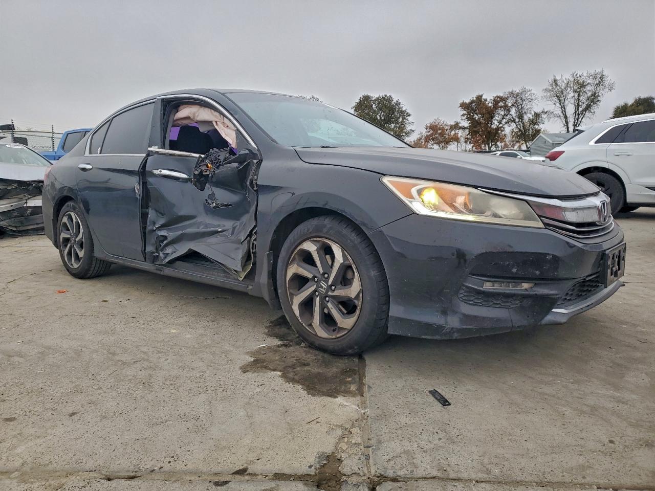 2016 HONDA ACCORD EX photo 10