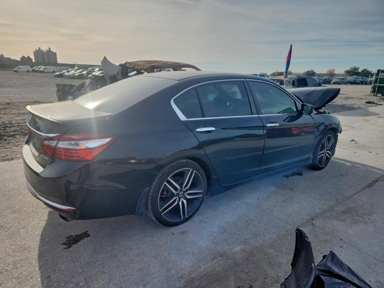 2016 HONDA ACCORD SPORT photo 5
