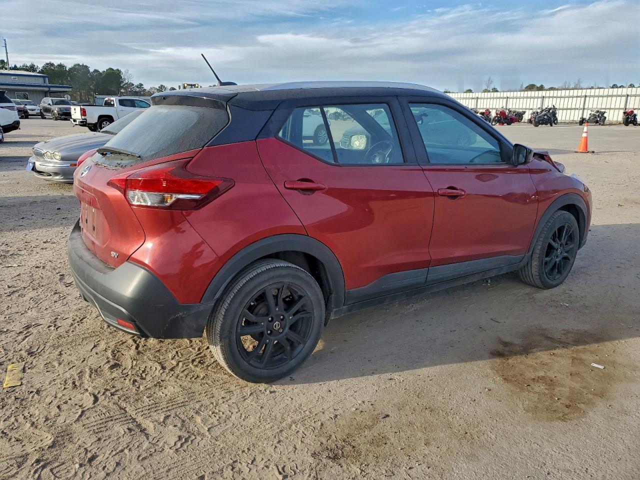 2019 NISSAN KICKS S photo 5