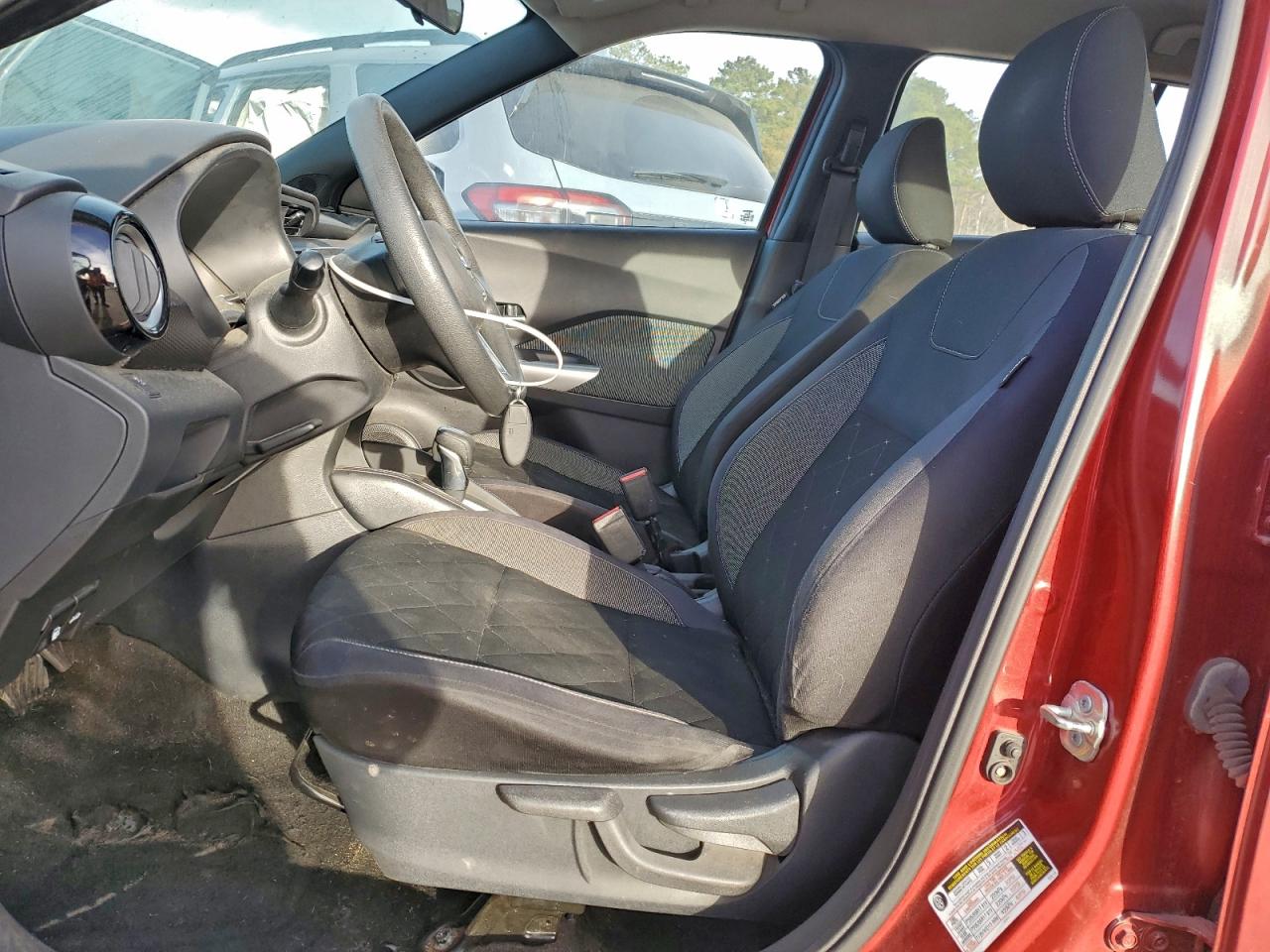 2019 NISSAN KICKS S photo 13