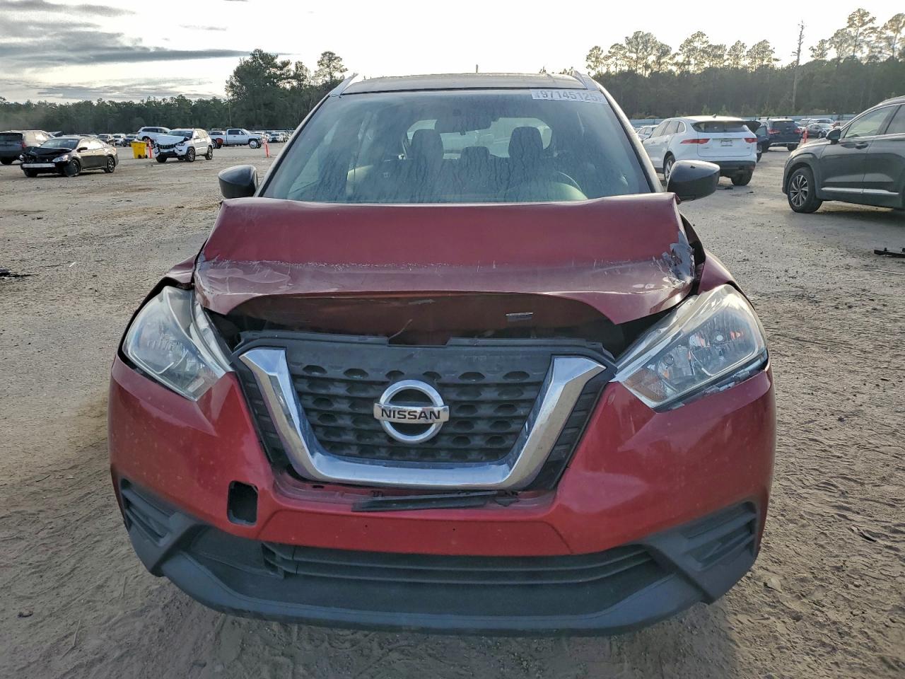 2019 NISSAN KICKS S photo 9